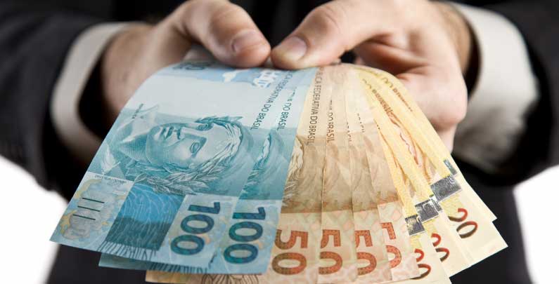 Policial-ou-Bombeiro-Desconto-Contracheque-795x405