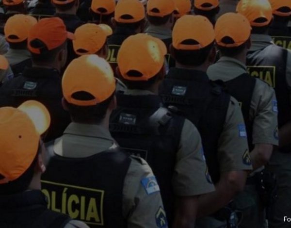 Como justificar falta ao serviço extra