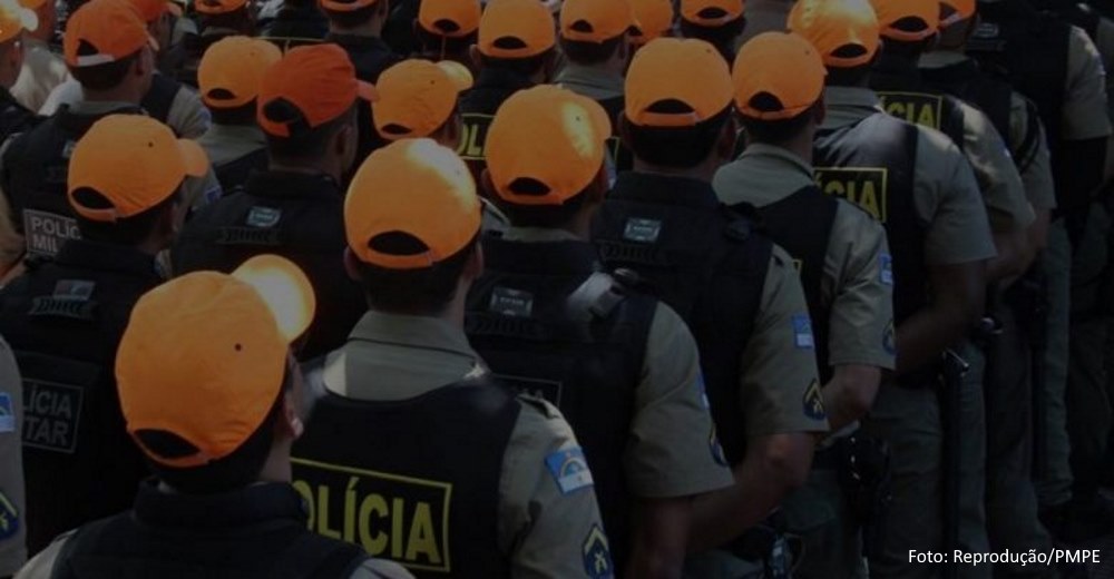 Como justificar falta ao serviço extra